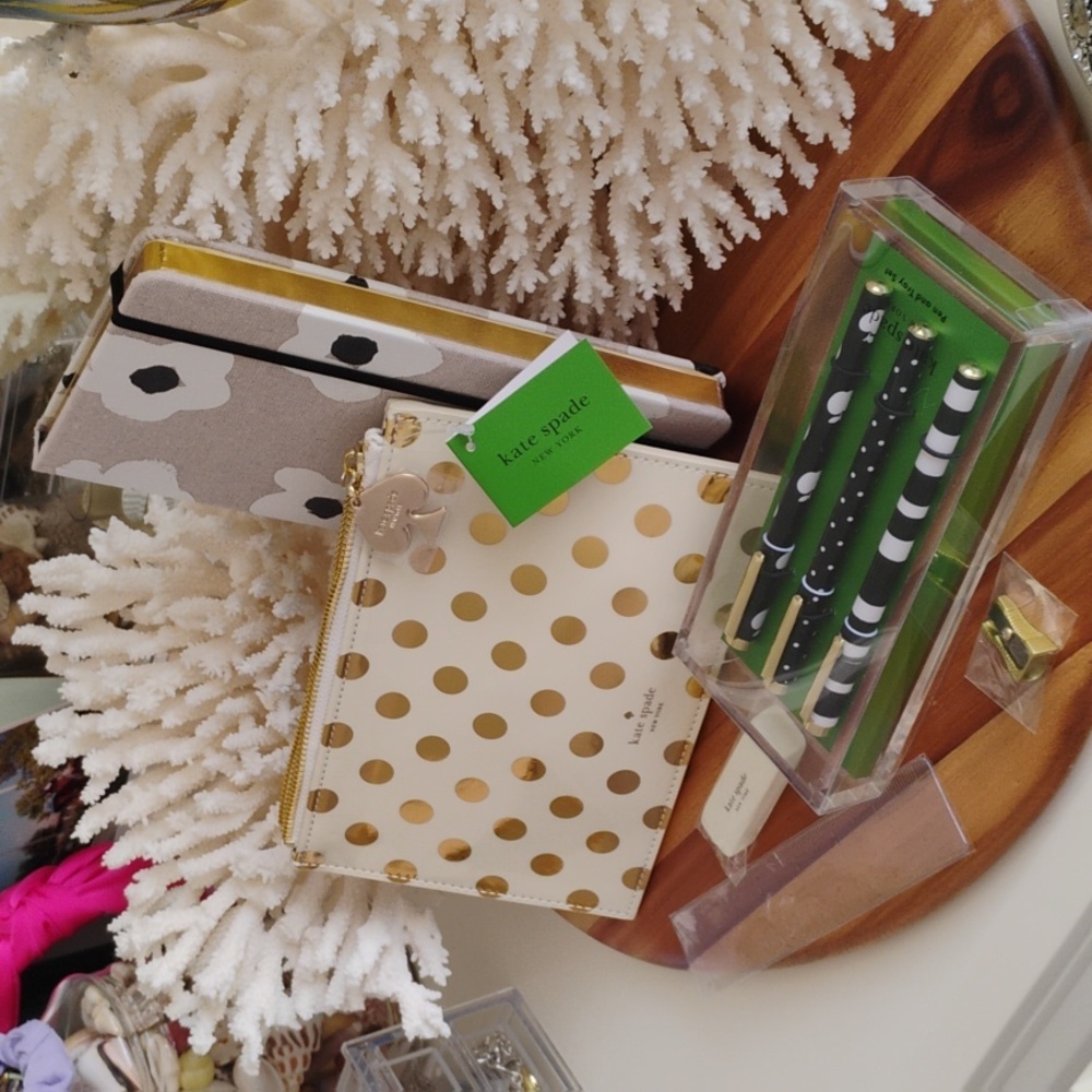 Kate Spade🔥NWT🔥 bundle.pen set lucite tray.Journal.Pencil case w/ accessories. - Picture 9 of 16